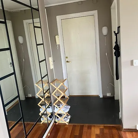 Apartment Free Parking - Workspace - Quiet Area - Balcony