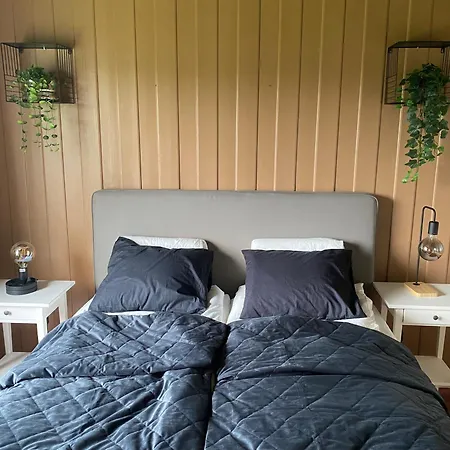 Apartment Free Parking - Workspace - Quiet Area - Balcony *