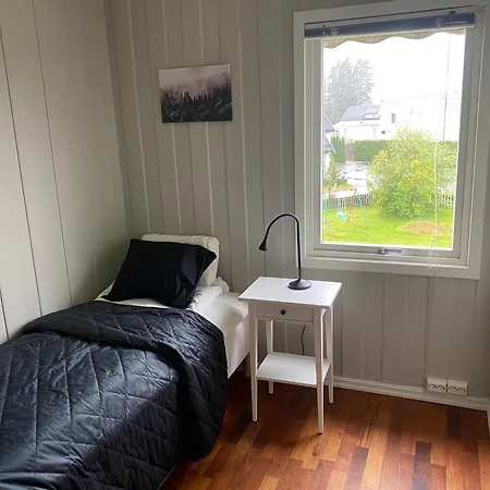 Free Parking - Workspace - Quiet Area - Balcony *