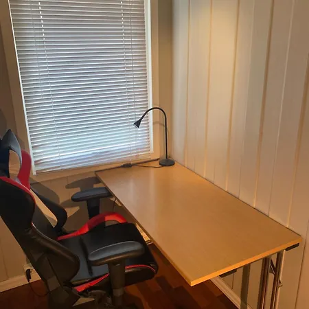 Apartment Free Parking - Workspace - Quiet Area - Balcony *