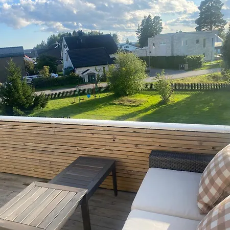 Free Parking - Workspace - Quiet Area - Balcony Apartment *