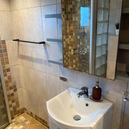 Free Parking - Workspace - Quiet Area - Balcony Jessheim