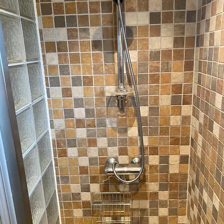 Free Parking - Workspace - Quiet Area - Balcony Apartment Jessheim